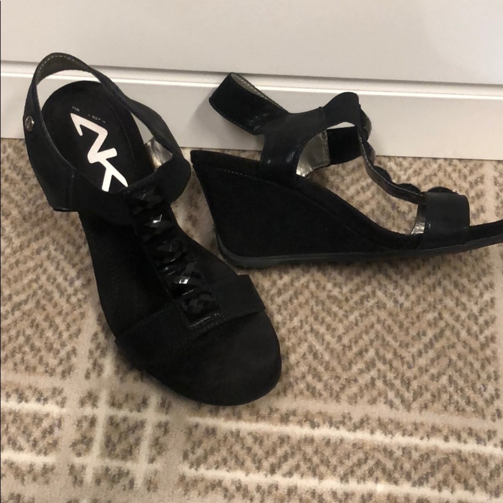 Black Anne Klein sport wedges size 7